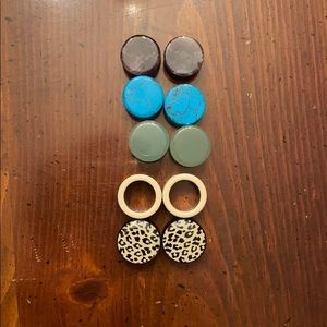 5 pair of 14mm 9/16” gauge earrings